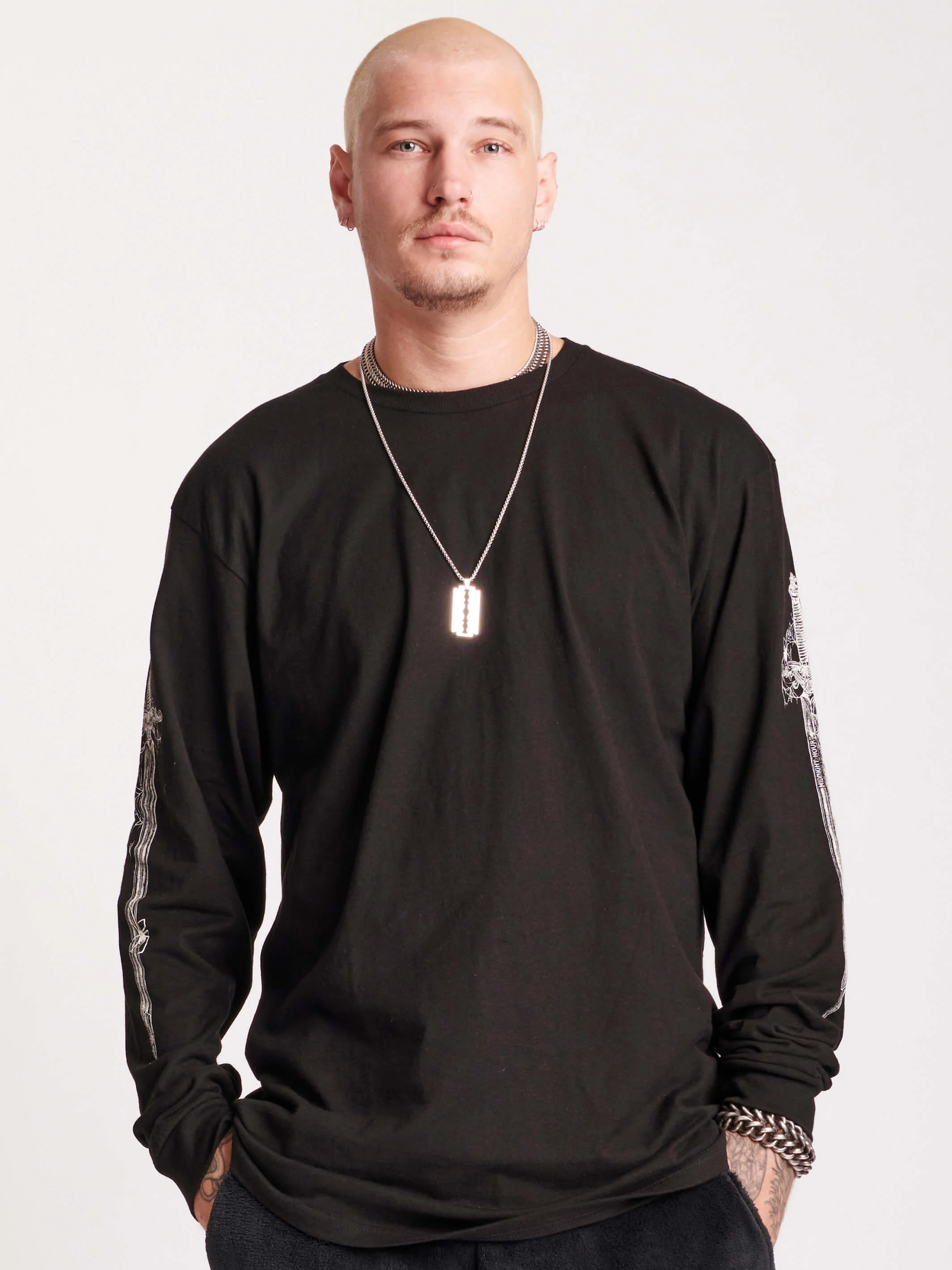Dagger Long Sleeve T-shirt - Image 4