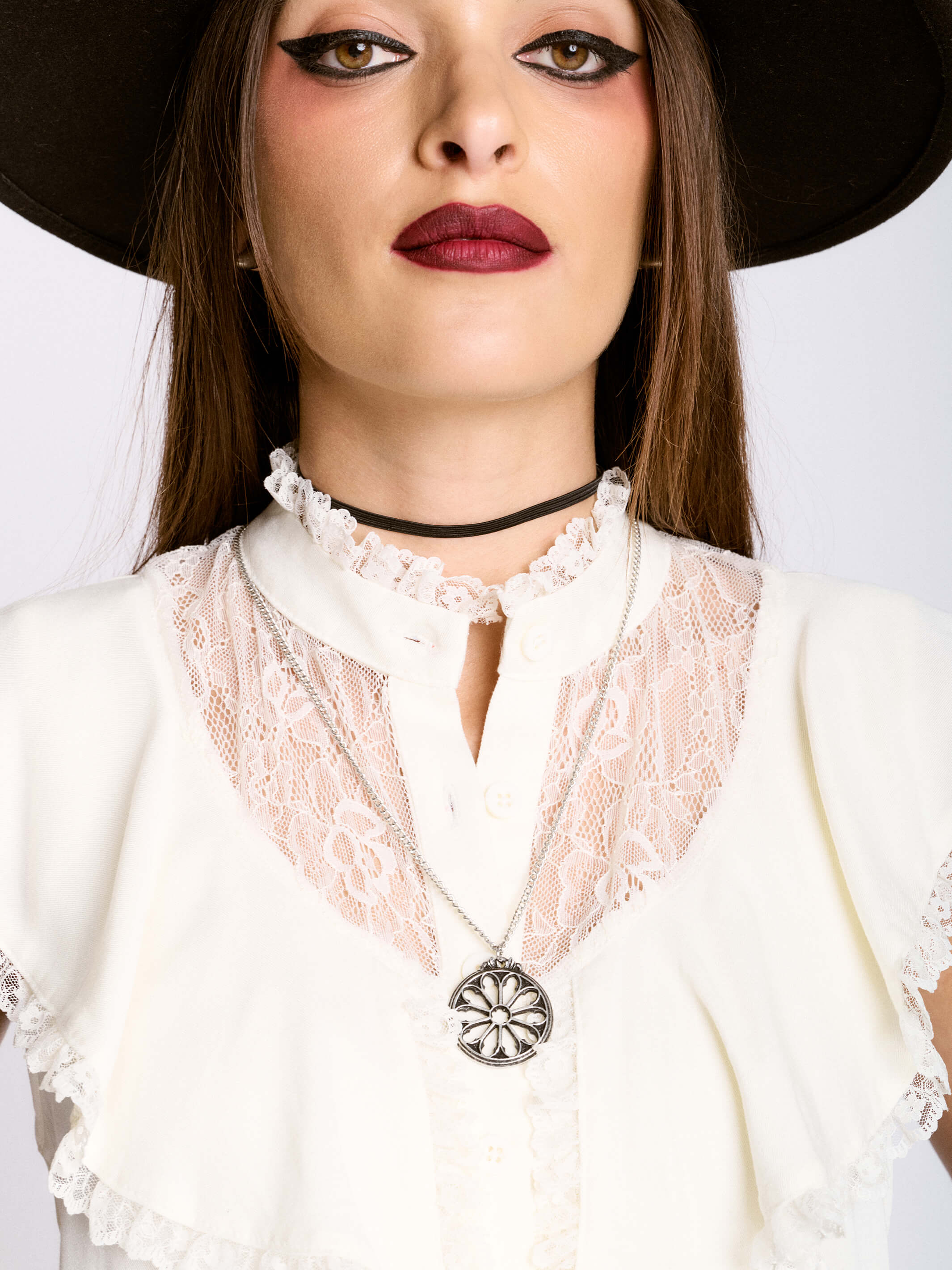 Medieval Window Necklace - Image 4